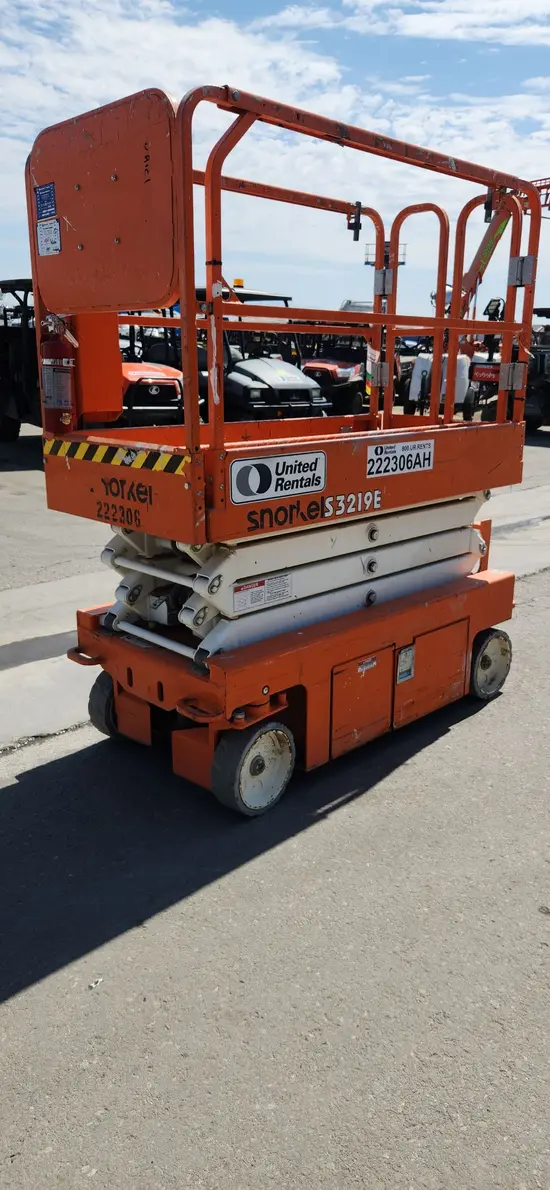 2019 Snorkel S3219E Scissor Lift