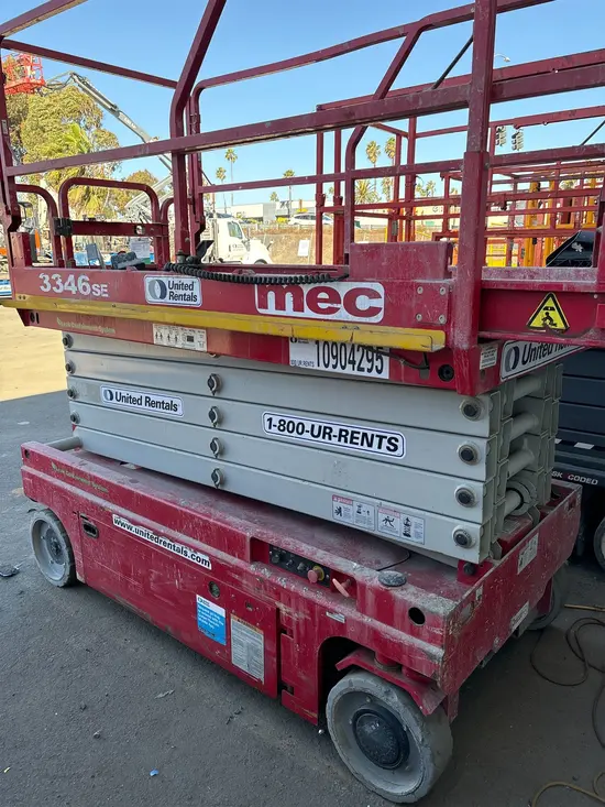 2019 MEC 3346SE Scissor Lift