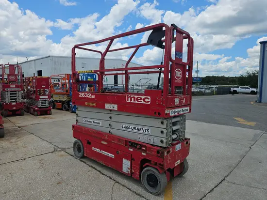 2017 MEC 2632SE Scissor Lift
