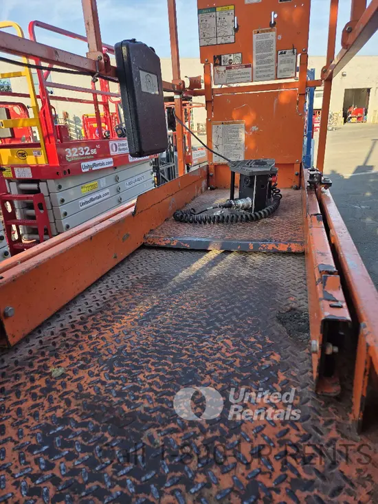 2017 JLG 2632ES Scissor Lift