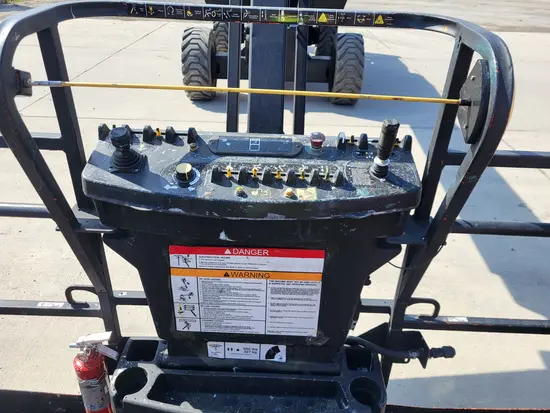 2016 JLG 800AJ Articulating Boom Lift