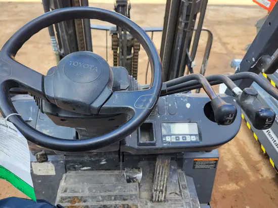 2018 Toyota 8FBCU25 Warehouse Forklift