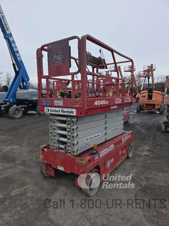 2017 MEC 4046SE Scissor Lift