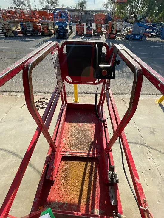 2018 MEC 1330SE Scissor Lift