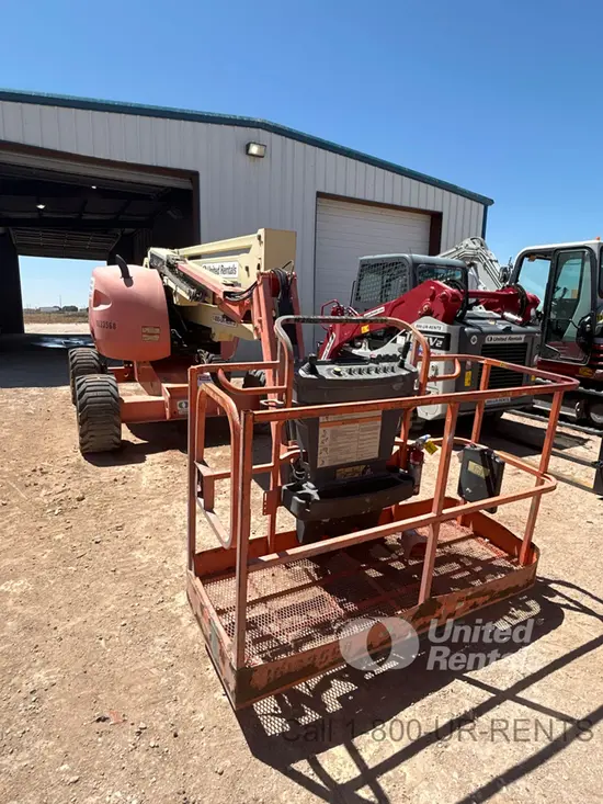 2013 JLG 450AJ Articulating Boom Lift