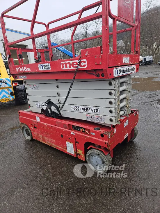 2017 MEC 4046SE Scissor Lift