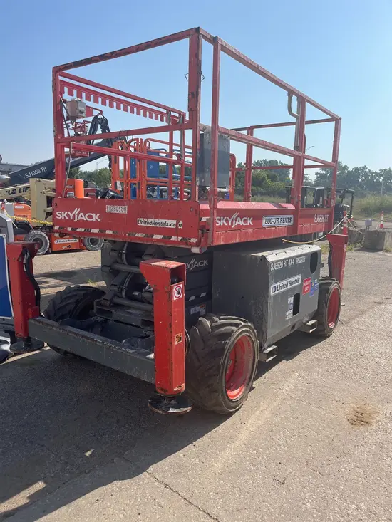 2021 Skyjack SJ6826RT Rough Terrain Scissor Lift