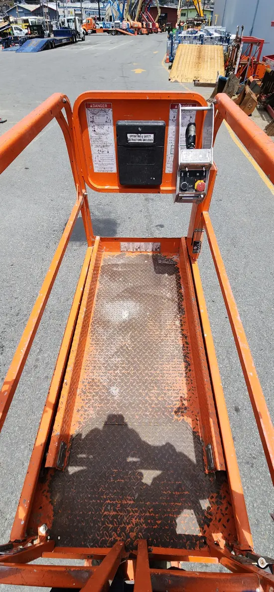 2019 Snorkel S3219E Scissor Lift
