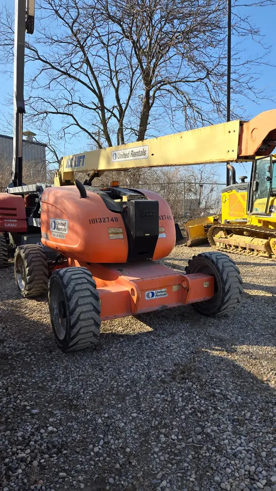 2013 JLG 600AJ Articulating Boom Lift
