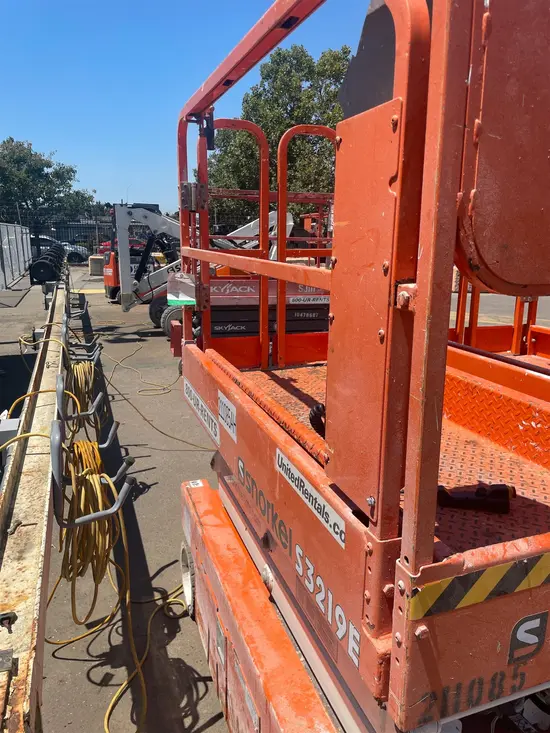 2018 Snorkel S3219E Scissor Lift