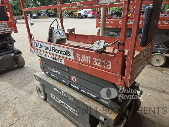 2018 Skyjack SJIII3219 Scissor Lift
