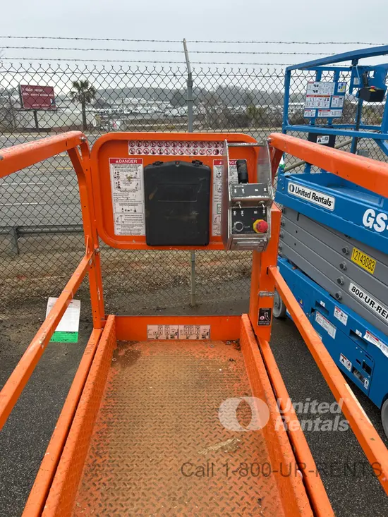 2020 Snorkel S3219E Scissor Lift