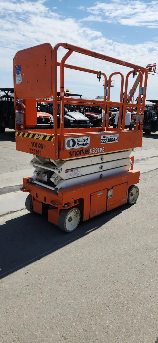 2019 Snorkel S3219E Scissor Lift