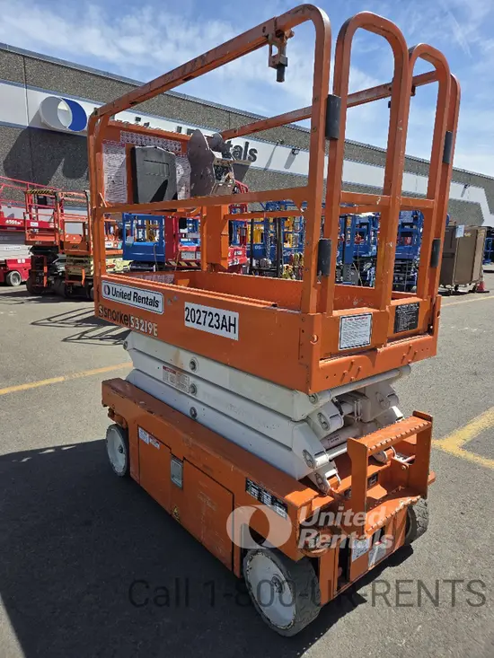 2018 Snorkel S3219E Scissor Lift