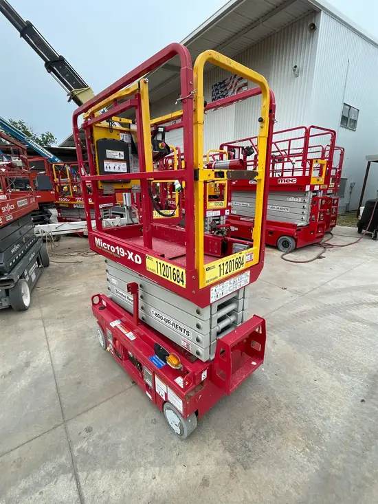 2021 MEC MICRO 19-XD Scissor Lift