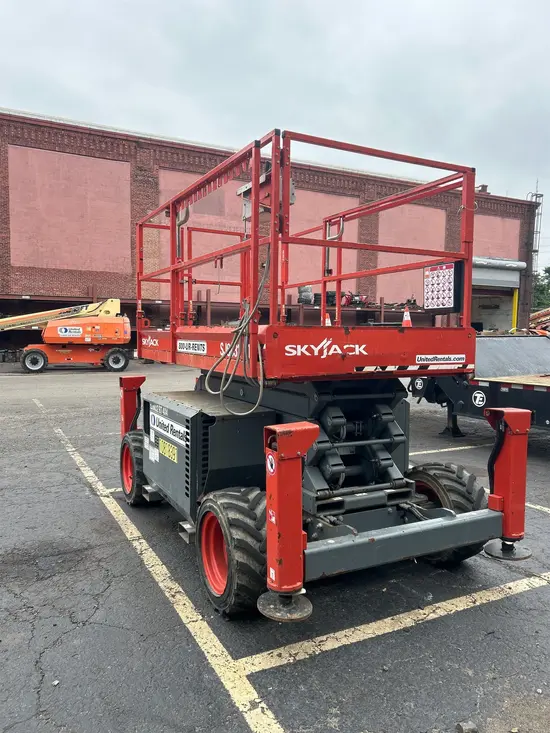 2018 Skyjack SJ6832RT Rough Terrain Scissor Lift