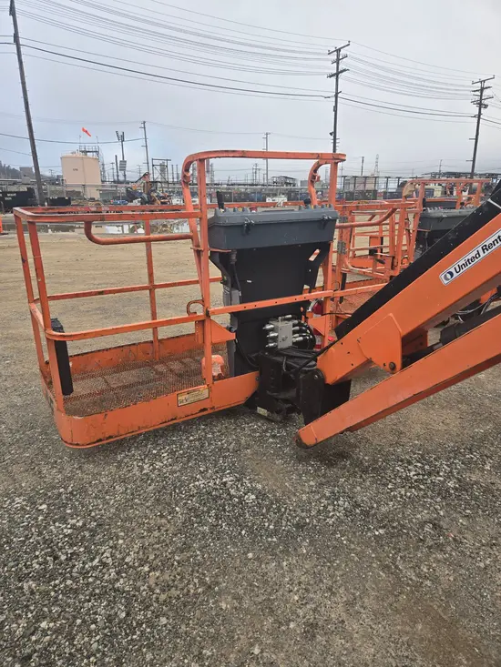 2017 JLG 600AJ Articulating Boom Lift