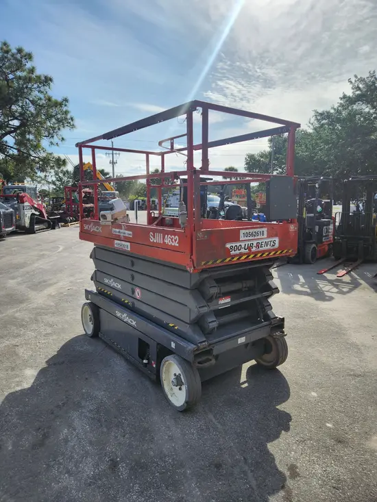 2017 Skyjack SJIII4632 Scissor Lift