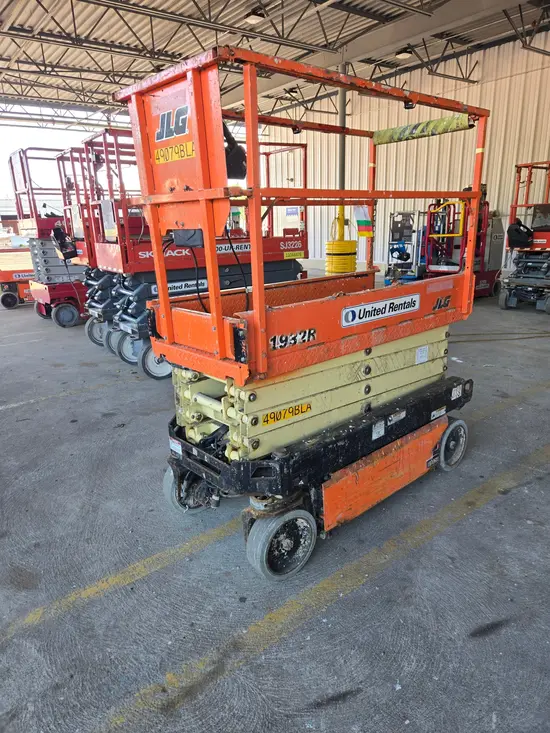 2017 JLG 1932R Scissor Lift
