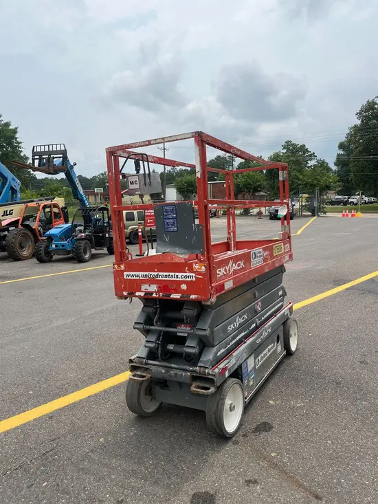 2018 Skyjack SJIII3226 Scissor Lift