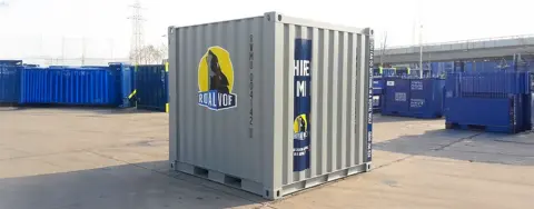 8ft shipping container