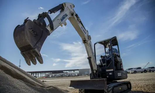 Mini-Excavator Operator