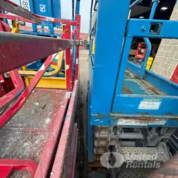 2017 Genie GS-3232 Scissor Lift