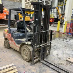 2017 Toyota 8FDU30 Warehouse Forklift