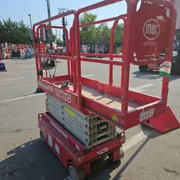 2018 MEC MICRO 19 Scissor Lift