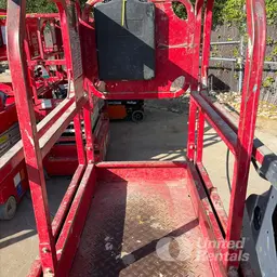 2018 MEC 1330SE Scissor Lift