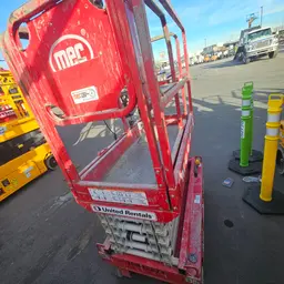 2018 MEC MICRO 19 Scissor Lift