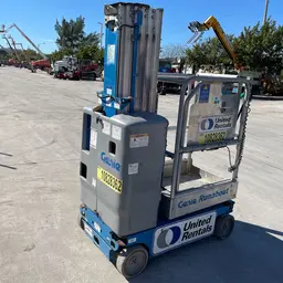 2018 Genie GR-20 Self-Propelled One-Person Lift