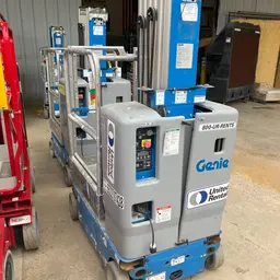 2018 Genie GR-20 Self-Propelled One-Person Lift