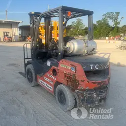 2018 Toyota 8FGU30 Warehouse Forklift