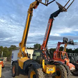 2017 JCB 507-42 Forklift