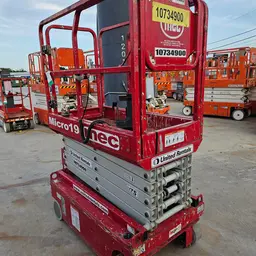 2018 MEC MICRO 19 Scissor Lift