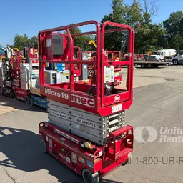 2018 MEC MICRO 19 Scissor Lift