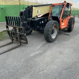 2018 JLG 742 Forklift