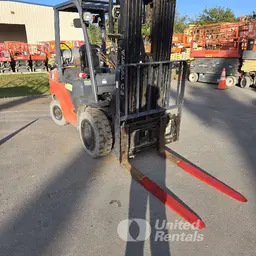 2020 Toyota 8FGU30 Warehouse Forklift