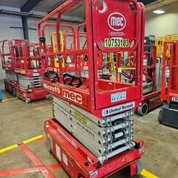 2018 MEC MICRO 19 Scissor Lift