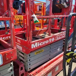 2018 MEC MICRO 19 Scissor Lift