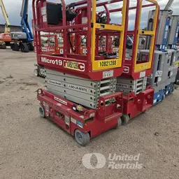 2018 MEC MICRO 19 Scissor Lift