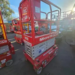 2019 MEC MICRO 19 Scissor Lift