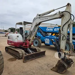2021 Takeuchi TB250-2R Mini Excavator