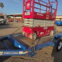 2017 MEC 2632SE Scissor Lift