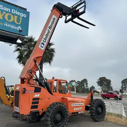 2017 SKYTRAK 8042 Forklift