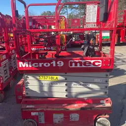 2018 MEC MICRO 19 Scissor Lift