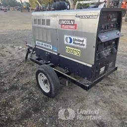 2019 Lincoln Electric VANTAGE 435 Welder