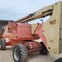 2016 JLG 800AJ Articulating Boom Lift