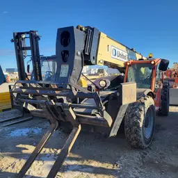 2018 JLG 1055 Forklift